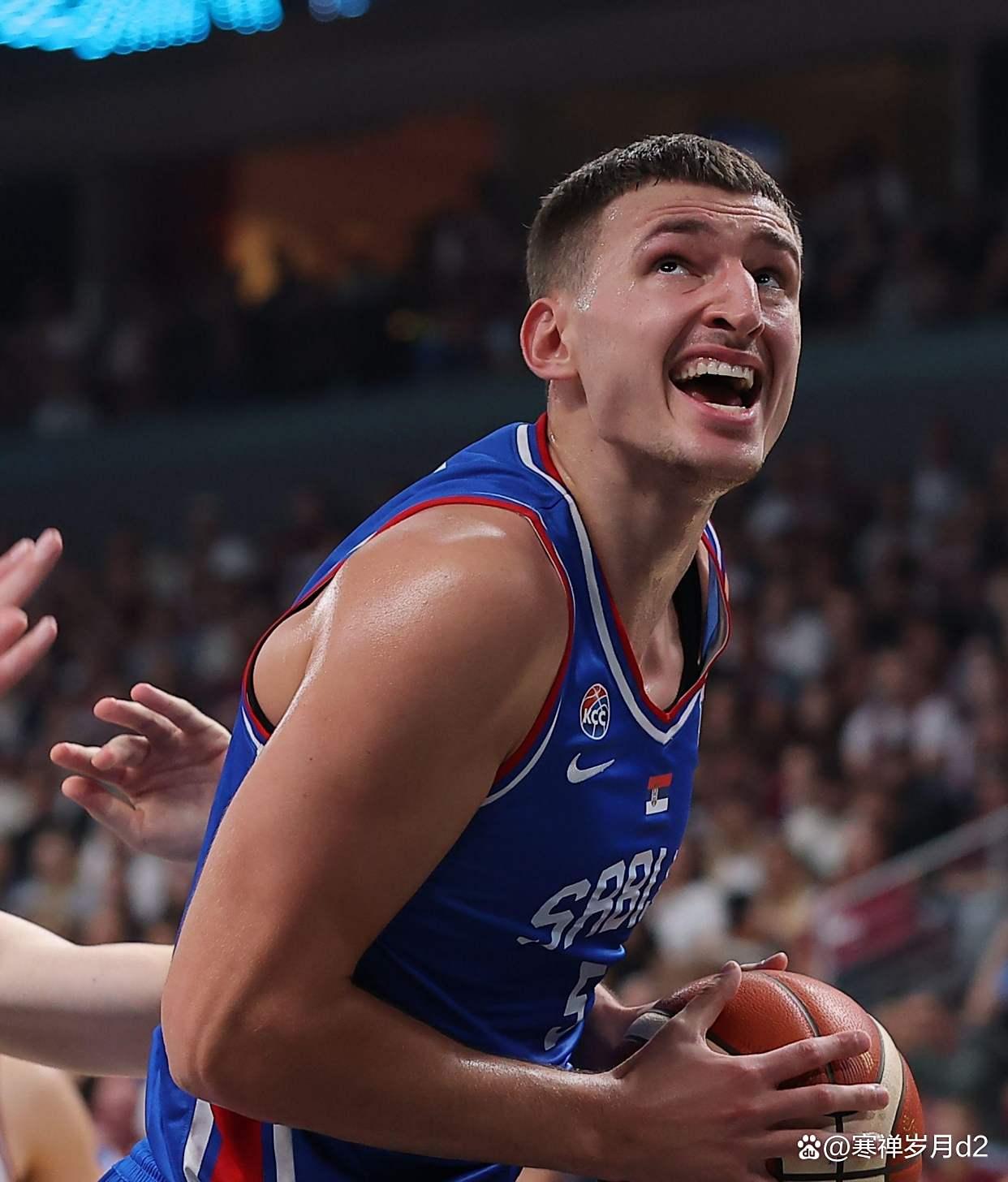 包含赛前体能课后，华盛顿奇才外线爆发备战全明星赛，球迷炸锅，阵容厚度经受考验的词条